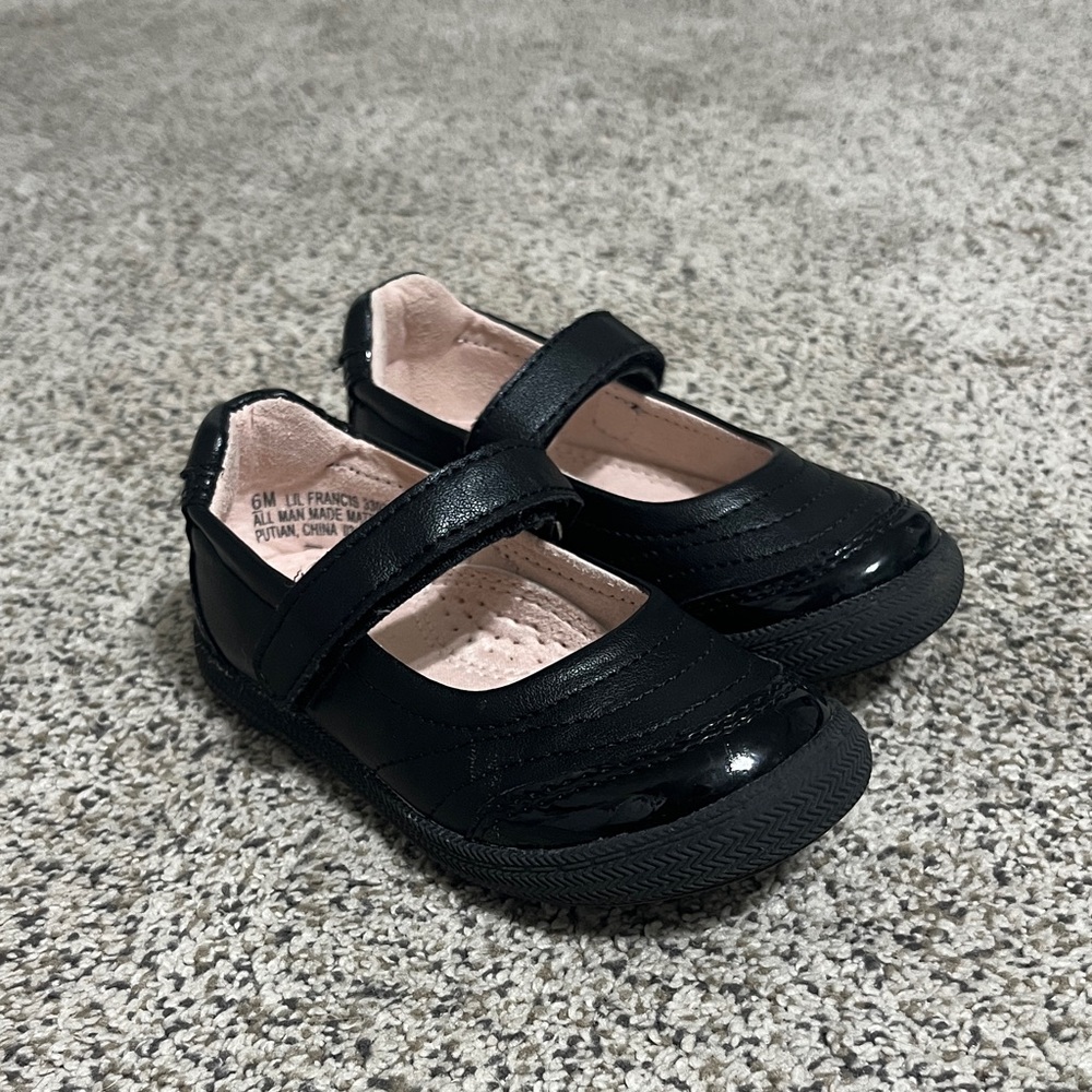 Kelly & Katie Black Dress Shoes with Pink Interior
